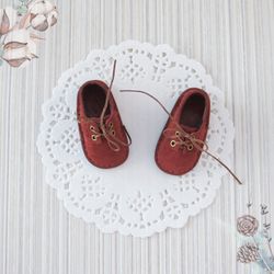 shoes for little darling dolls, burgundy color boots for doll, effner little darling doll, doll clothing, doll outfit