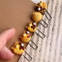 paper clips with cookie decor