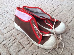 brown red stripes soviet mens sneakers vintage 1990 made in ussr sport shoes size 8.5 (usa) 42 (europe)