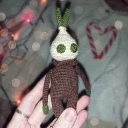 onion creepy crochet amigurumi pattern