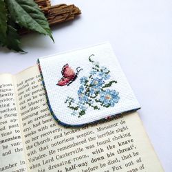 corner bookmark with forget-me-nots and butterfly, cozy handmade gift for her