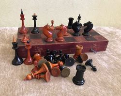 red black mordovian antique russian chess set 1953, 70 years old wooden soviet chess vintage 1950s