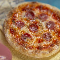 tutorial miniature pepperoni pizza with polymer clay | miniature food tutorial | dollhouse miniatures | instant download