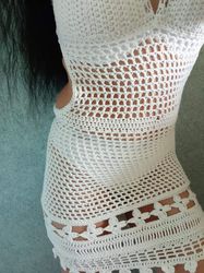 beautiful vintage pattern white crocheted dress for summer