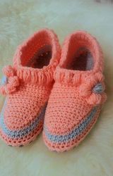 unique women crocheted felt slippers in pink