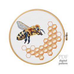 honey bee for cross stitch pattern