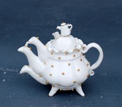 three spout teapot golden pea texture mad tea party alice in wonderland handmade porcelain teapot decorative figurine ceramic sculpture fancy teapot art object tea ceremony