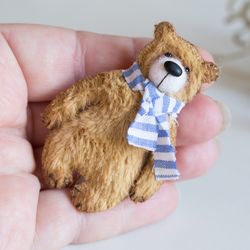 teddy bear brooch pin. handmade teddy bear felted brooch. teddy bear jewelry. gift for friend. textile teddy bear brooch