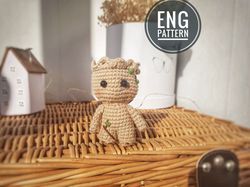 amigurumi groot crochet pattern. miniature groot toy pattern.