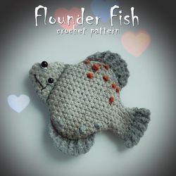 flounder fish crochet pattern, cute brooch crochet pattern, amigurumi fish diy, kids badge tutorial, cute crochet toy