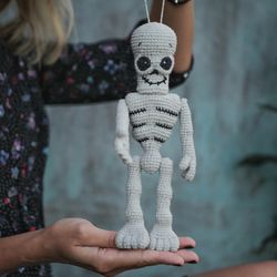 halloween crochet pattern skeleton, amigurumi skeleton pattern, halloween doll pattern, pdf file digital