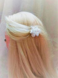 Silk Flower bobby Pins, Bridal ivory flower bobby pin with rhinestone, Wedding set of bobby pins with ivory silk flower