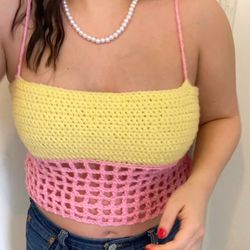 summer crochet top, two - color crocheted top, crochet top