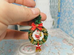 christmas wreath. 1:12. dollhouse miniature. handmade.