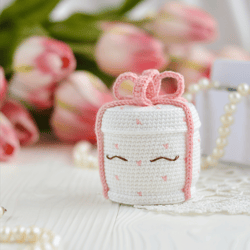 gift box crochet pattern, amigurumi gift box tutorial, diy mini toy present, valentine's day gift box pattern digital