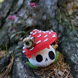 crochet pattern amigurumi toy mushroom. horror ornament.