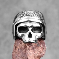 pilot plane ring. pilot skull ring. soldier pilot ring. stainless steel mens ring. dead pilot ring. punk, gothic, biker
