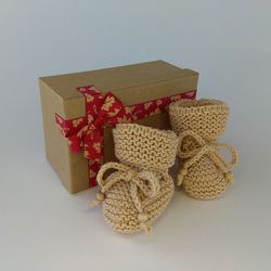 pregnancy gift, beige knitted baby booties, cute newborn shoes, cotton new baby socks, cozy newborn booty