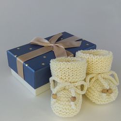 pregnancy gift, knitted baby booties, cute newborn shoes, cotton new baby socks, cozy newborn booty