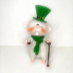 a gift for st. patrick's day, a funny little mouse in a green hat