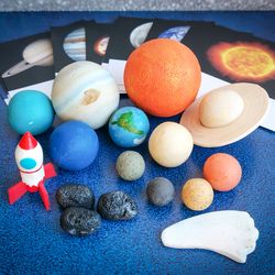 solar system model with cards & box, little space, kids science skill set