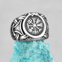 viking vegvisir ring. knot ring. stainless steel signet. compass ring. odin ring. scandinavian mythology.