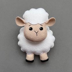 diy sheep ornament felt pattern  farm animals   felt pattern