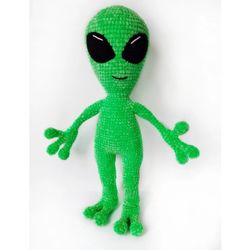 friendly alien crochet pattern