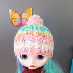 rainbow  hat for blythe doll