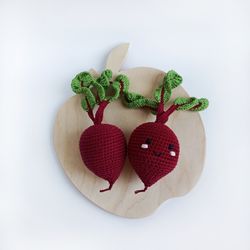 crochet beet toy-1pcs, fake food, crochet baby rattle, beet plushie, beet decor