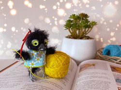 miniature crochet bird crow funny gift for best friend , handmade gift