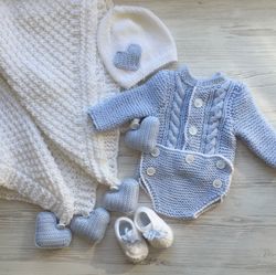 hand knit clothing set for baby boy: romper, hat, booties, blanket with four detachable hearts toys. take home outfit.