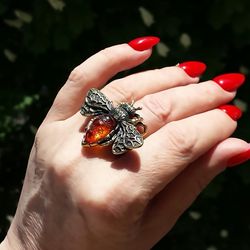 Bee Ring Gold Brass with Amber Large Cocktail Insect Ring Bee Jewelry Antique Brass Vintage style Ring for women