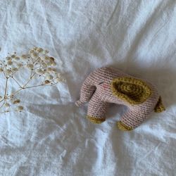 crochet instructions for baby elephant eddie - amigurumi pattern in german and english pdf