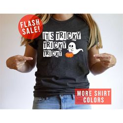 It's Tricky Boo Ghost Happy Halloween T-shirt, Pumpkin Season Apparel, Spooky Vibes Clothing, Pumpkin Season Outfit, Tri