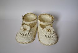 baby booties crochet pattern for girl mary jane booties 6 9 month