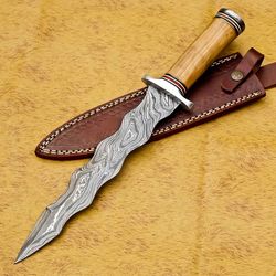 custom damascus steel hunting/bowie/dagger knife handle olive wood with sheath