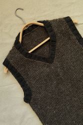 super warm knitted v vest