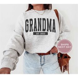 grandma sweatshirt, custom grandma sweatshirt, grandma crewneck, grandma gift, new grandma gift, granny gift, nana, gigi