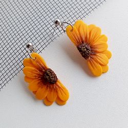 hand made half sunflower earrings. polymer clay lightweight earrings. bright summer earrings.