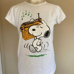 vintage 70s snoopy & boombox music t shirt fitted peanuts charles schultz large graphic womens s / m