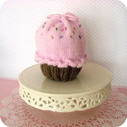 amigurumi knit little cupcake purse pattern digital download