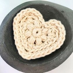 heart-shaped face scrubby crochet pattern