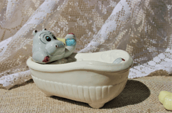 vintage rare enesco 1950's " happy hippo" soap dish. this is a rare find as there are few of these around.