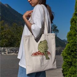 frog on mushroom tote bag -aesthetic tote bag,artsy tote bag,art tote bag,aesthetic tote,frog tote bag,frog canvas bag,f