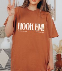 hook em! - university of texas burnt orange double s