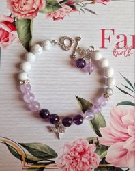 bracelet with purple and lilac amethyst and howlite beads