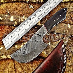 custom handmade damascus steel hunting skinner knife with horn handle. sk-46