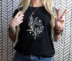 floral moon shirt, moon child shirt, moon wildflower shirt, moon phases shirt, moon boho shirt, astronomy t-shirt, celes