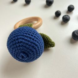 crochet pattern rattle,  rattle crochet blueberry, crochet baby rattle